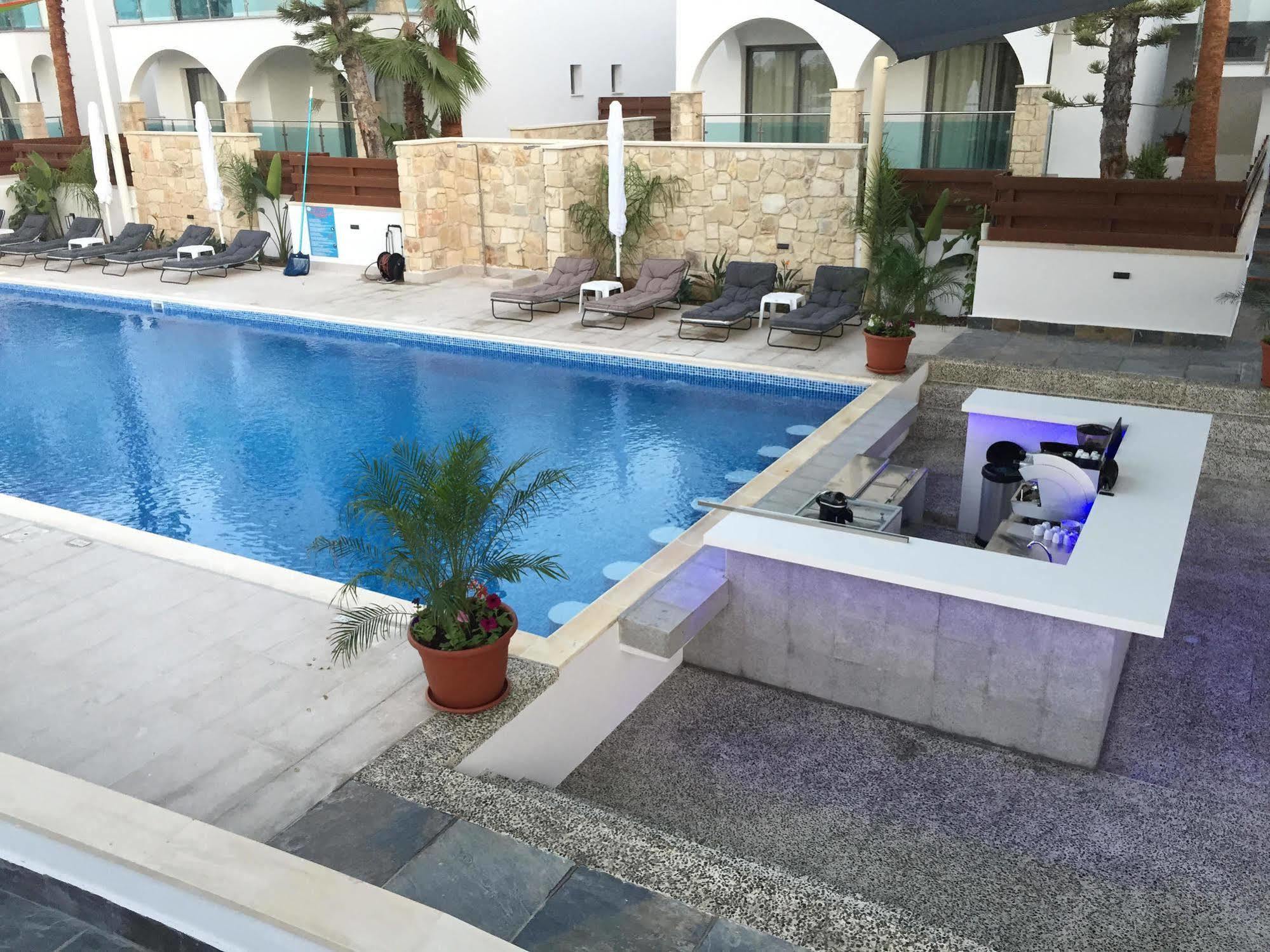 Latchi Escape Hotel And Suites Polis エクステリア 写真