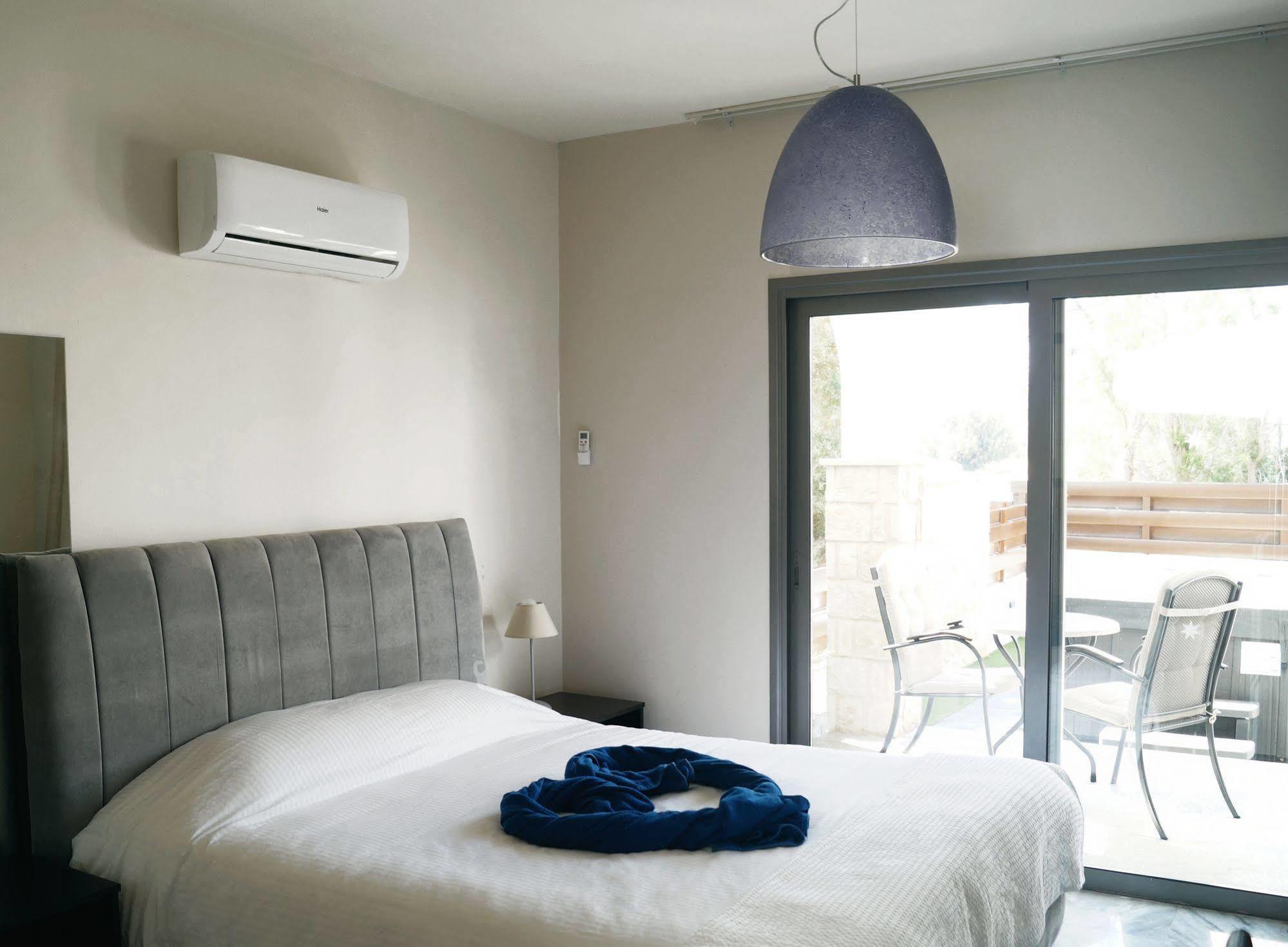 Latchi Escape Hotel And Suites Polis エクステリア 写真